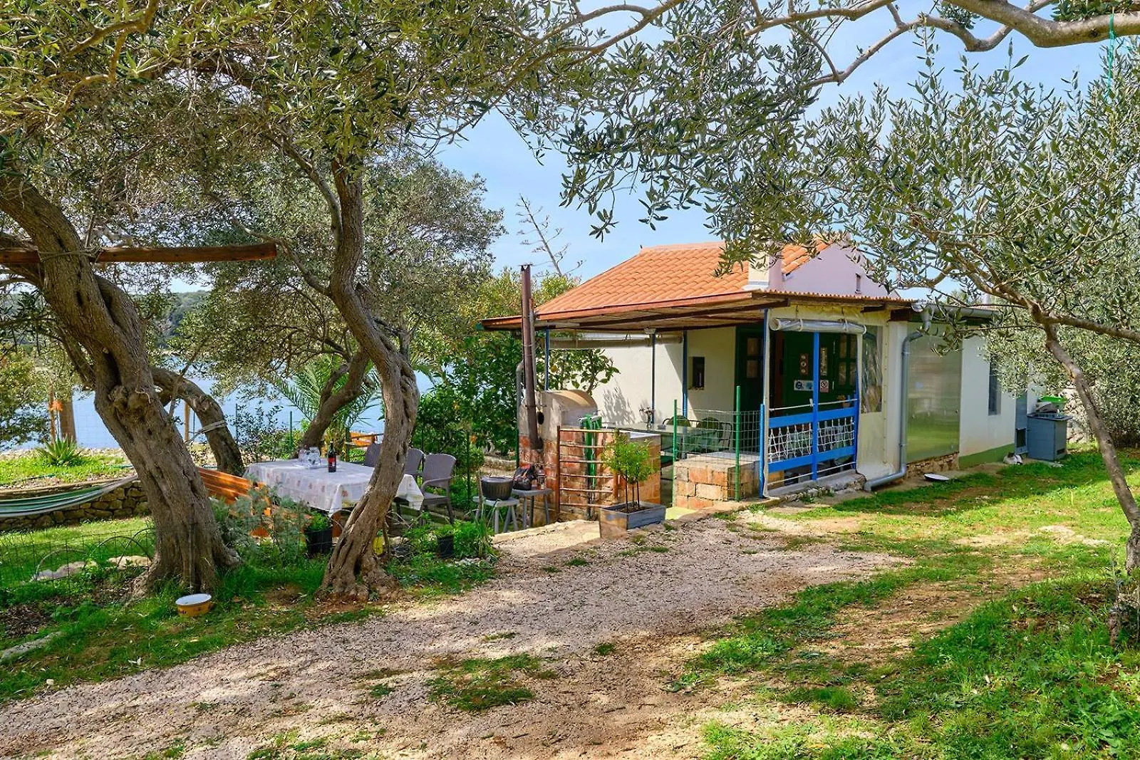 Sustainable Sun Powered Holiday Home Liski 3 Cunski