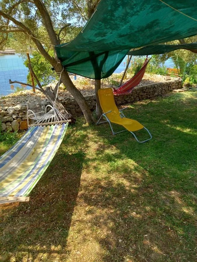 Sustainable Sun Powered Holiday Home Liski 3 Čunski